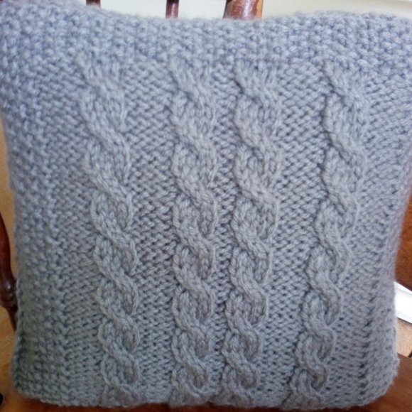 Hand Crafted Knit Throw Pillow Tree Leaf Gray Button Cable Home Decor Cabin… - Picture 5 of 7